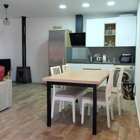Con Piscina Adults Only Apartment *