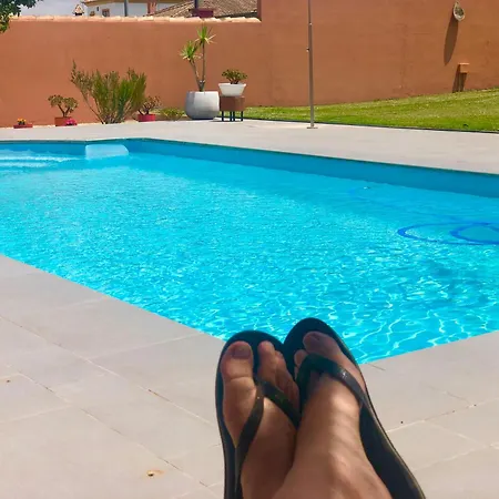 Con Piscina Adults Only